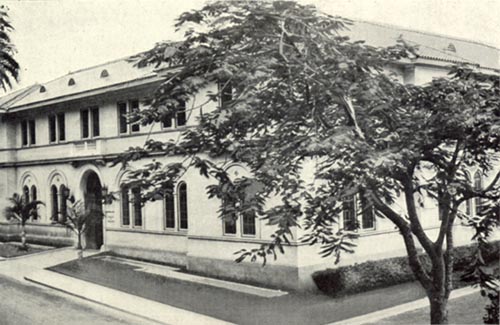 Ancon Hospital Laboratory sometime in the 1920's